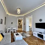 Krisztina 아파트