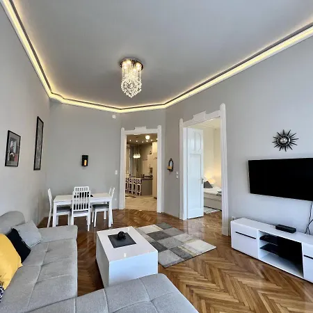 Krisztina Apartment