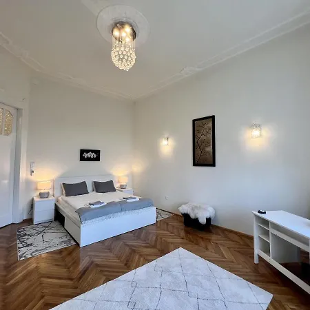 Krisztina Apartment